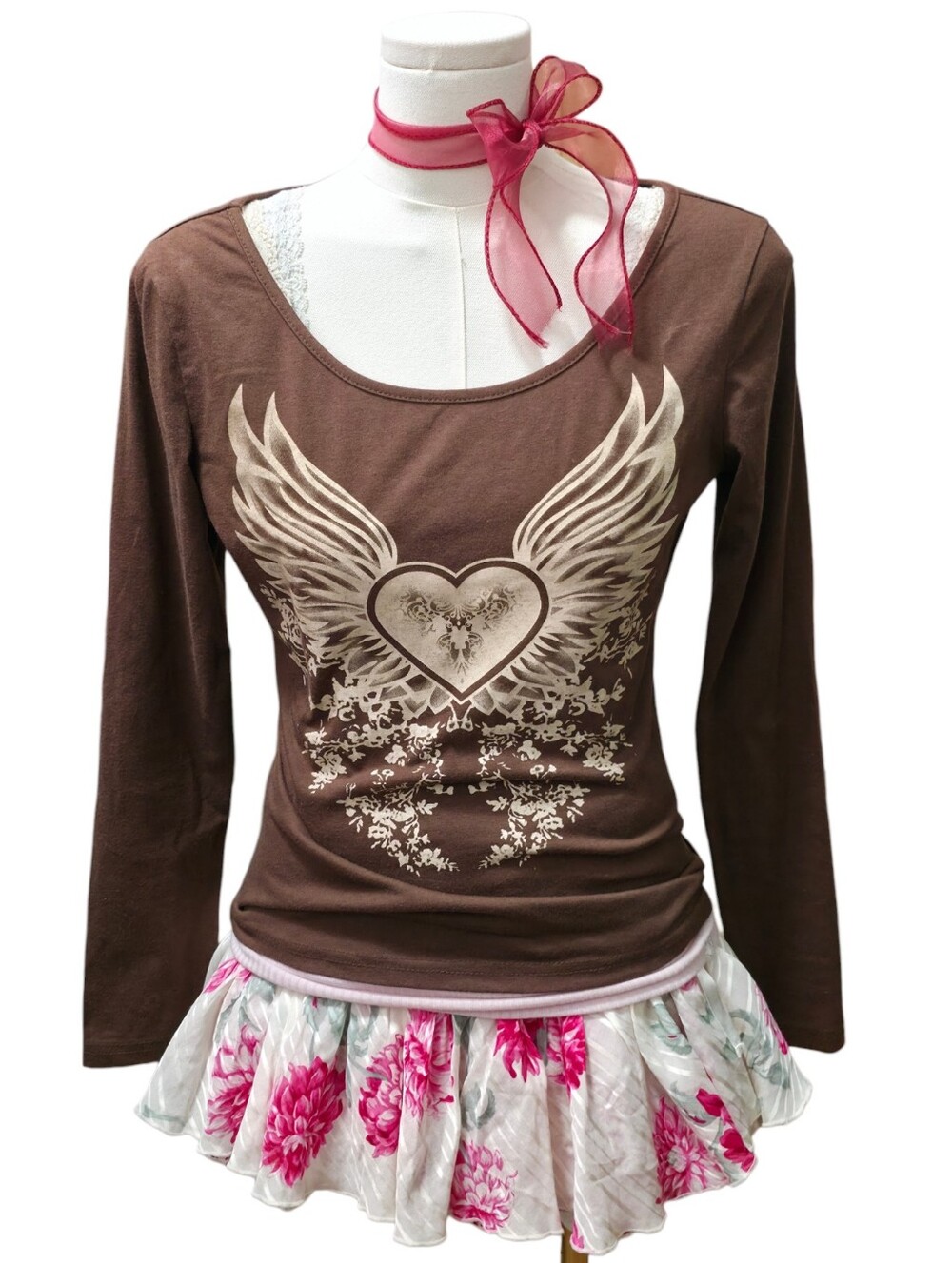 Y2K dark brown long sleeve cotton blend top with heart print